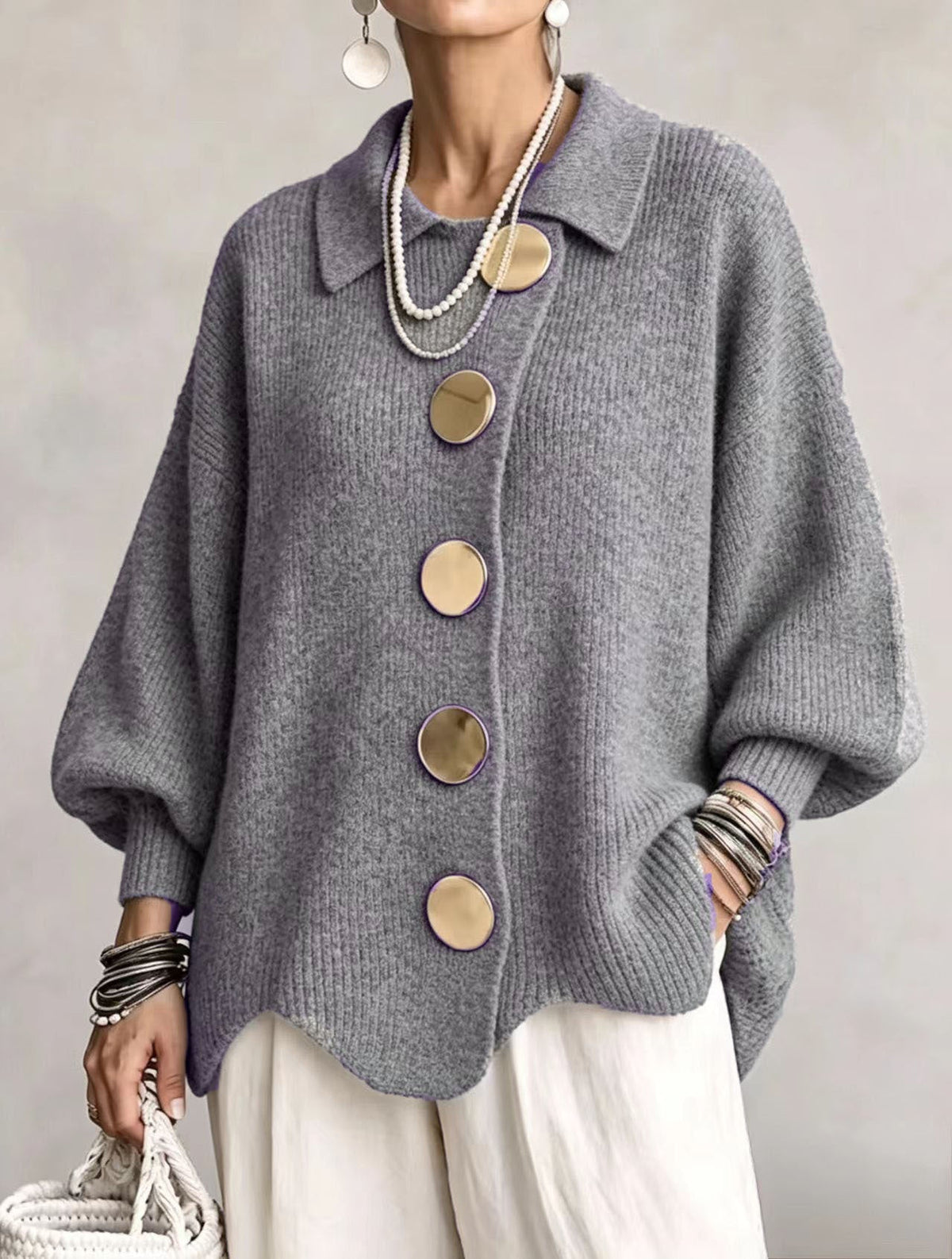 Luna | Cardigan oversize con grandi bottoni dorati