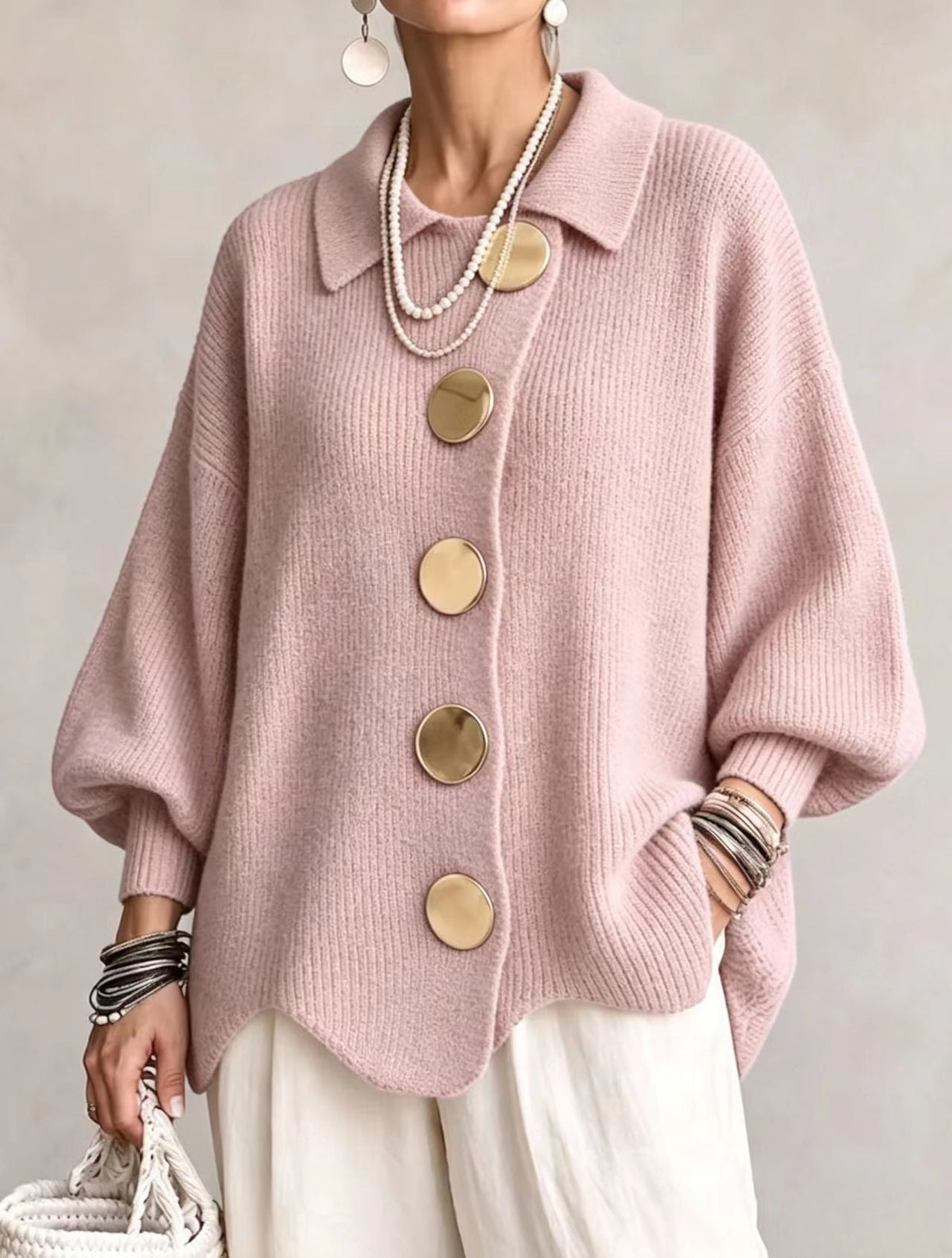Luna | Cardigan oversize con grandi bottoni dorati