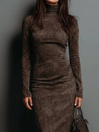 Lorenza | Abito midi in suede con collo alto
